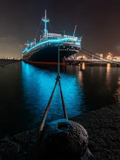 青く化粧して