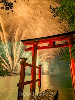 鳥居の神々しさ